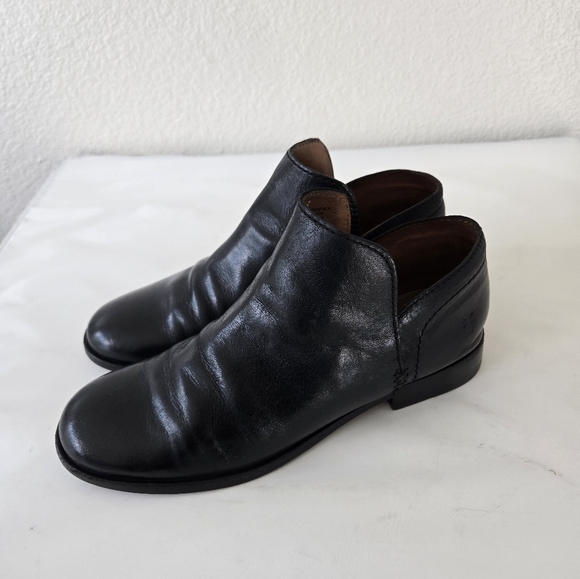 Frye Elyssa Black Leather Shootie Ankle Flat Boot Size 7.5 - Picture 16 of 16